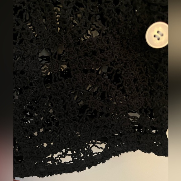 H&M lace crochet sweater - Picture 3 of 3